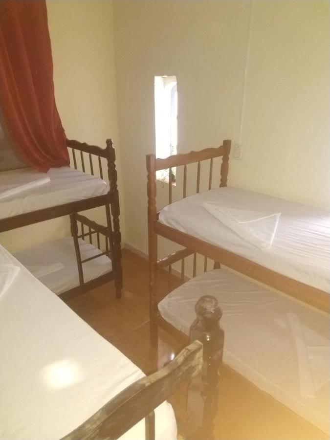 Laio'S Hostel Арраял-ду-Кабу Екстер'єр фото
